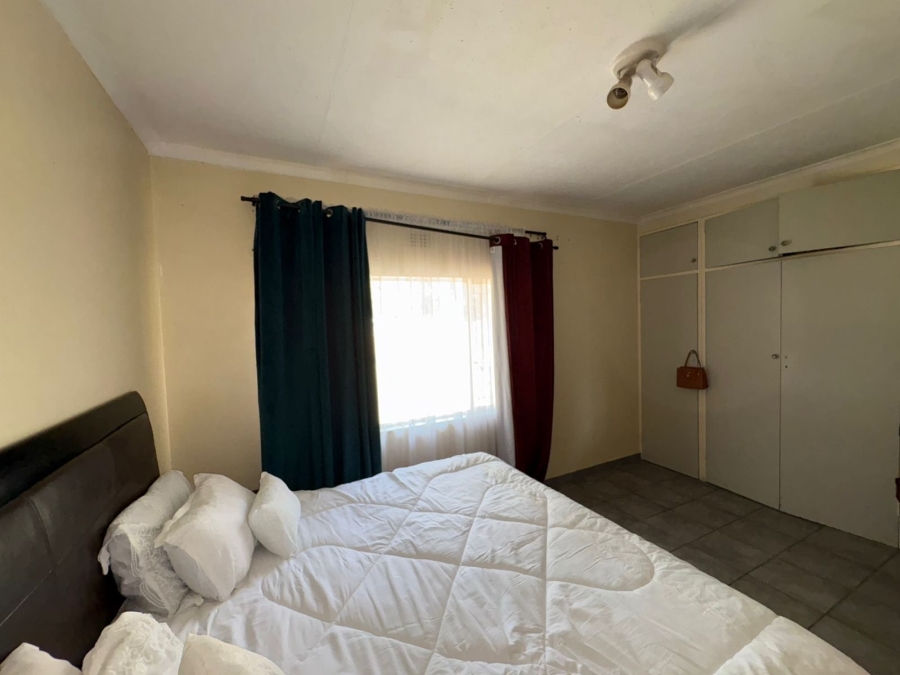 3 Bedroom Property for Sale in Protea Park North West